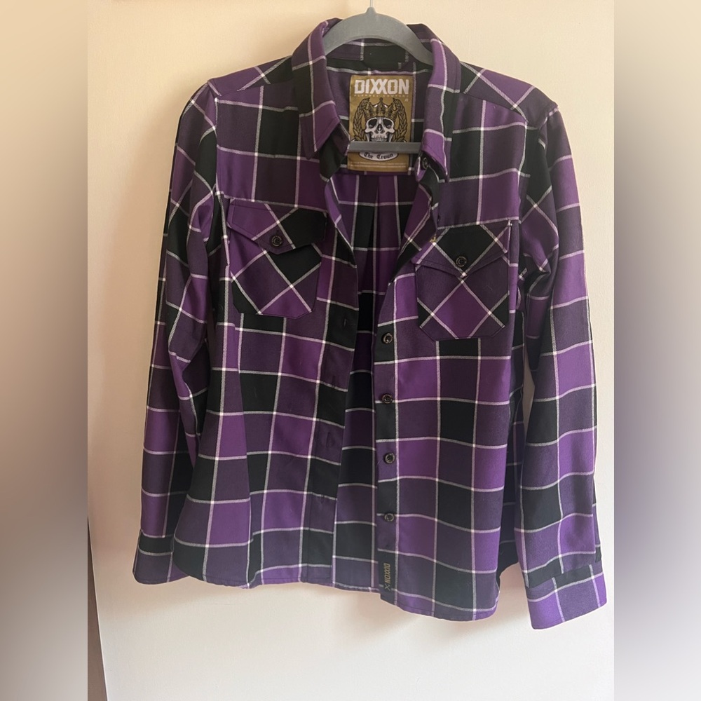Women’s Dixxon Flannel. The Crown. Size Medium. Excellent condition.